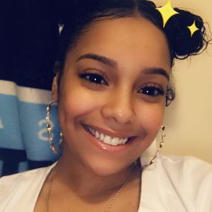 Meet your Posher, Dalila